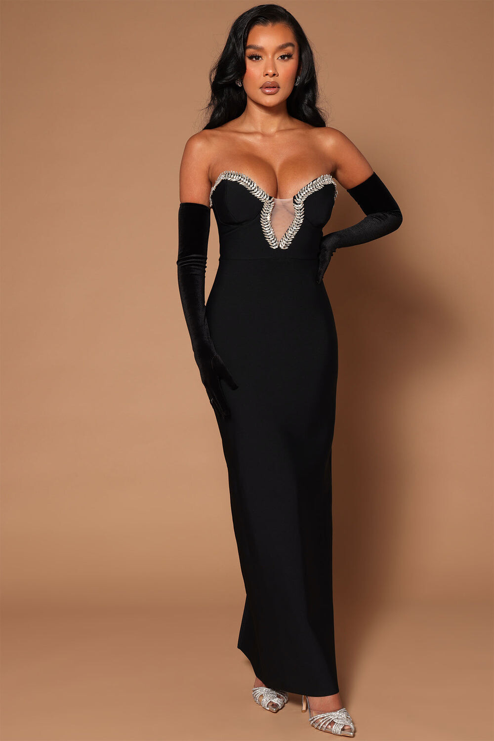 

Платье Fashion Nova 22GWF0713, черный