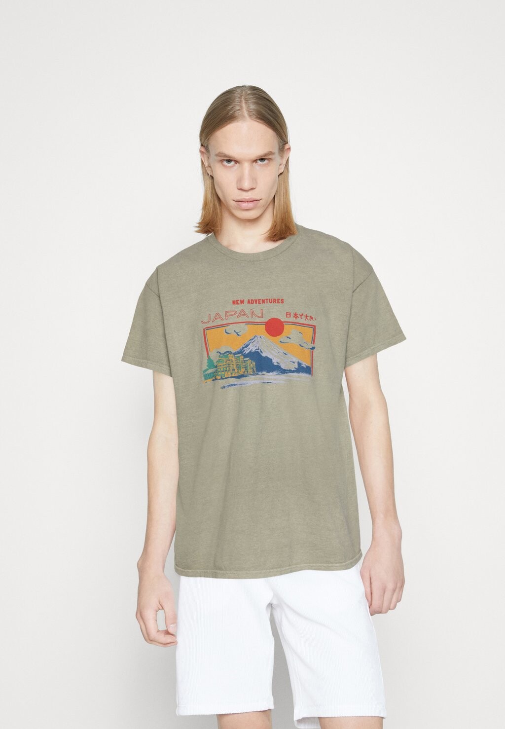 

Футболка с принтом BDG Urban Outfitters, светло-коричневый