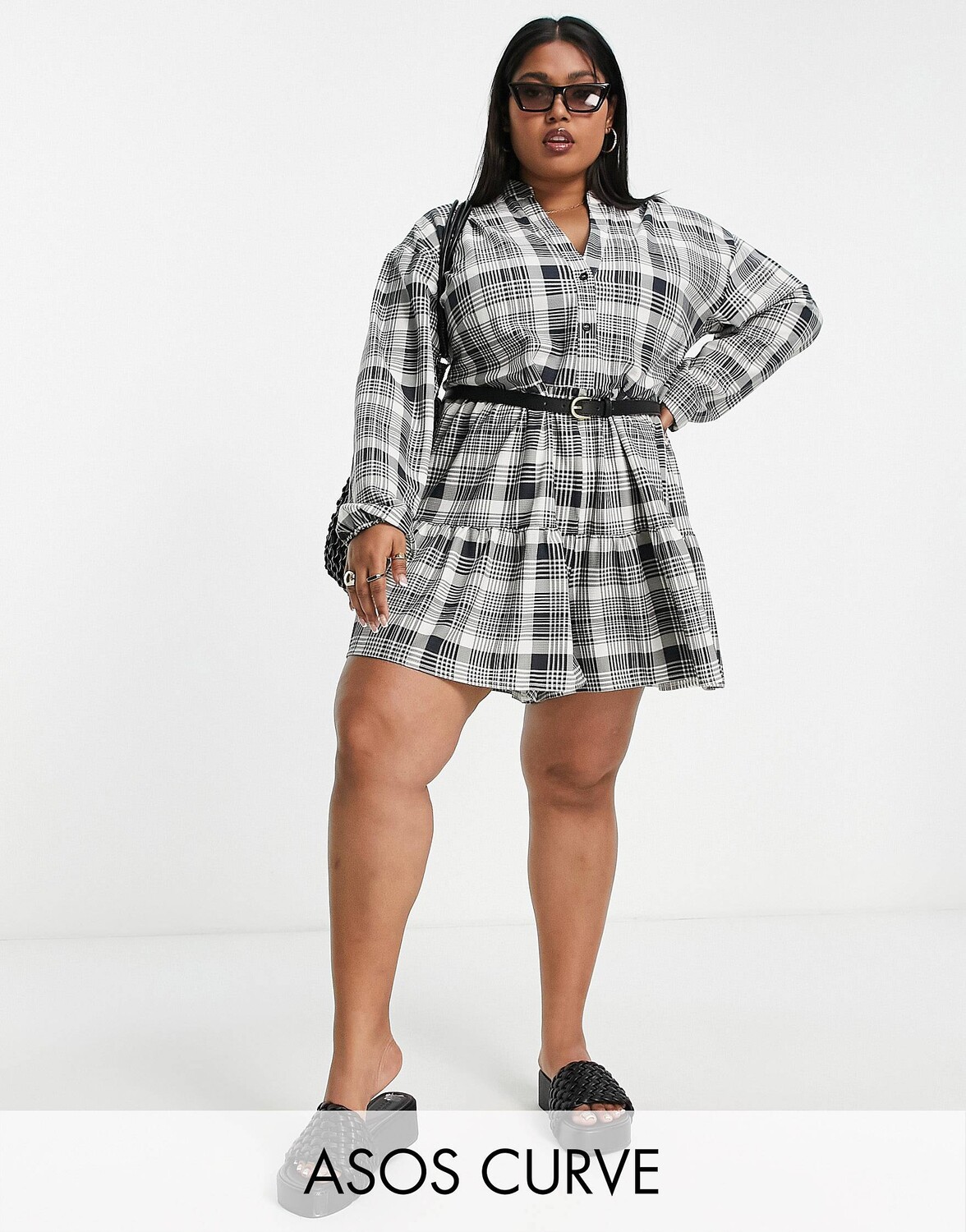 

Комбинезон с пуговицами и поясом в монотонную клетку ASOS DESIGN