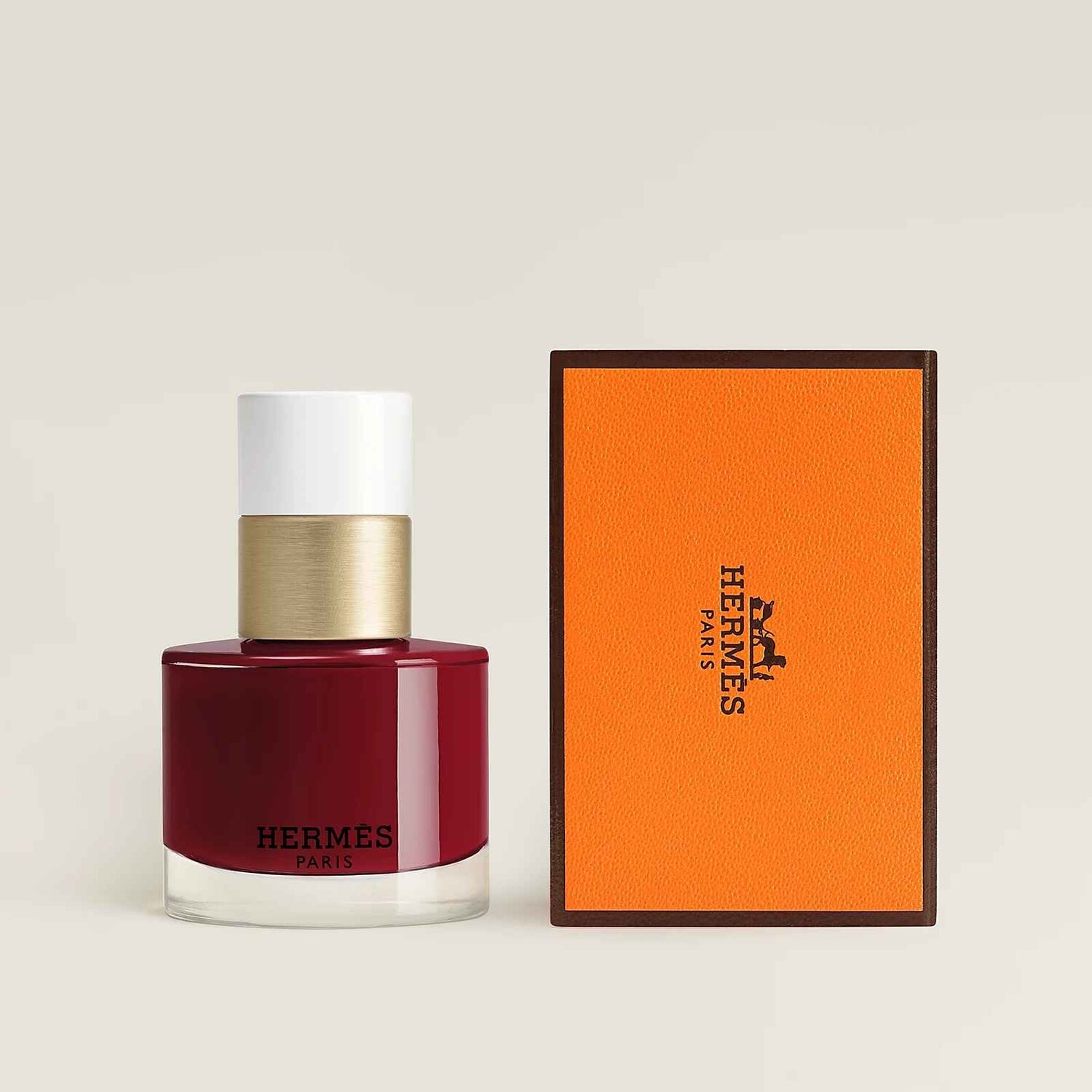 

Лак для ногтей Hermès Les Mains, тон 85 Rouge H, 15 мл