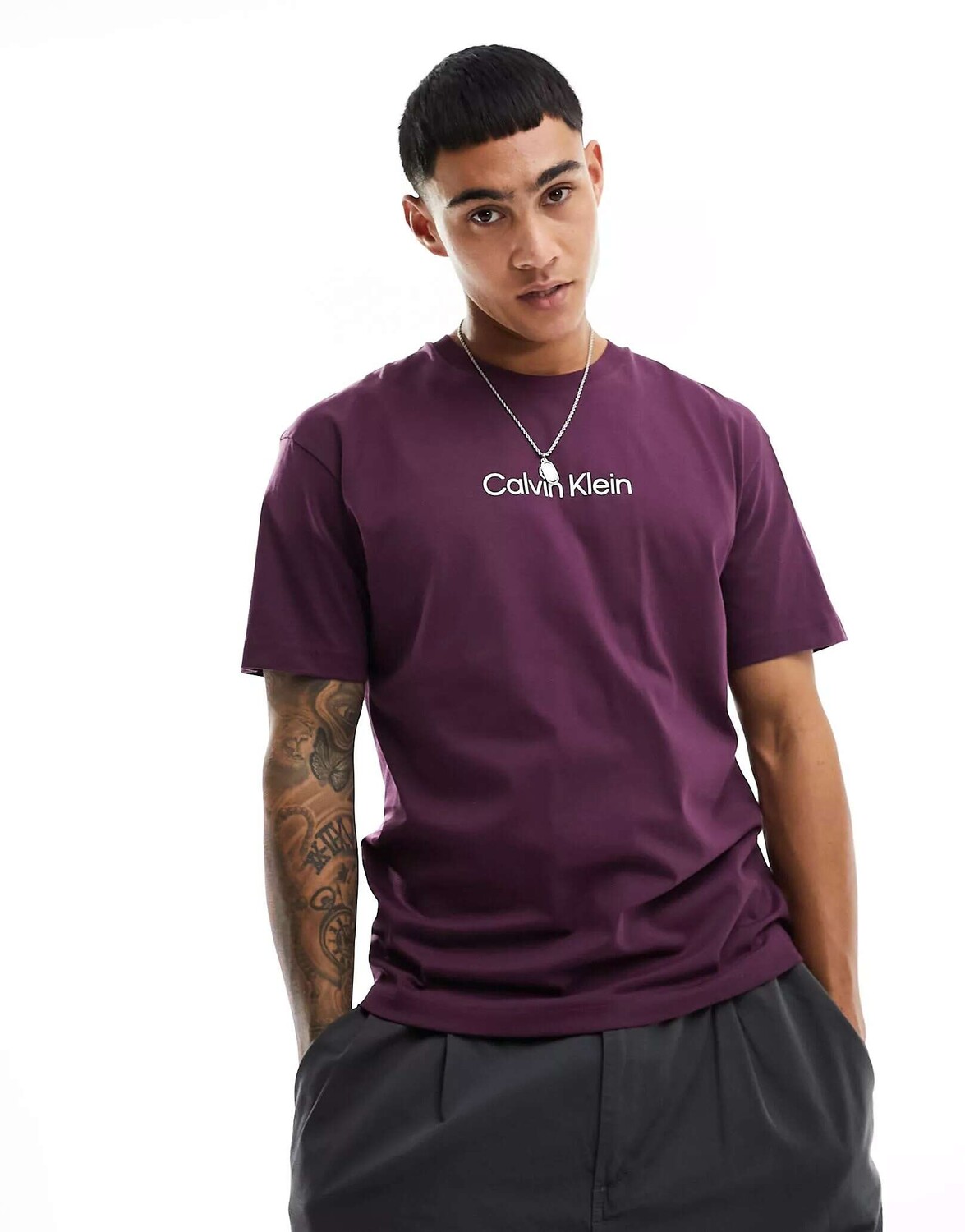 

Фиолетовая комфортная футболка с логотипом Calvin Klein Hero, Фиолетовый
