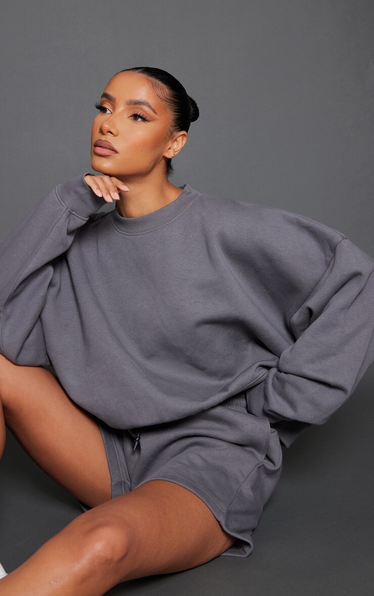 

PrettyLittleThing Толстовка свободного кроя премиум-класса Midnight