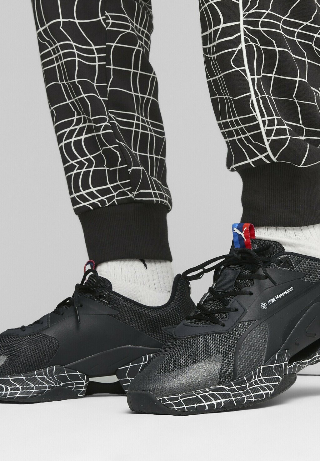 

Низкие кеды Puma