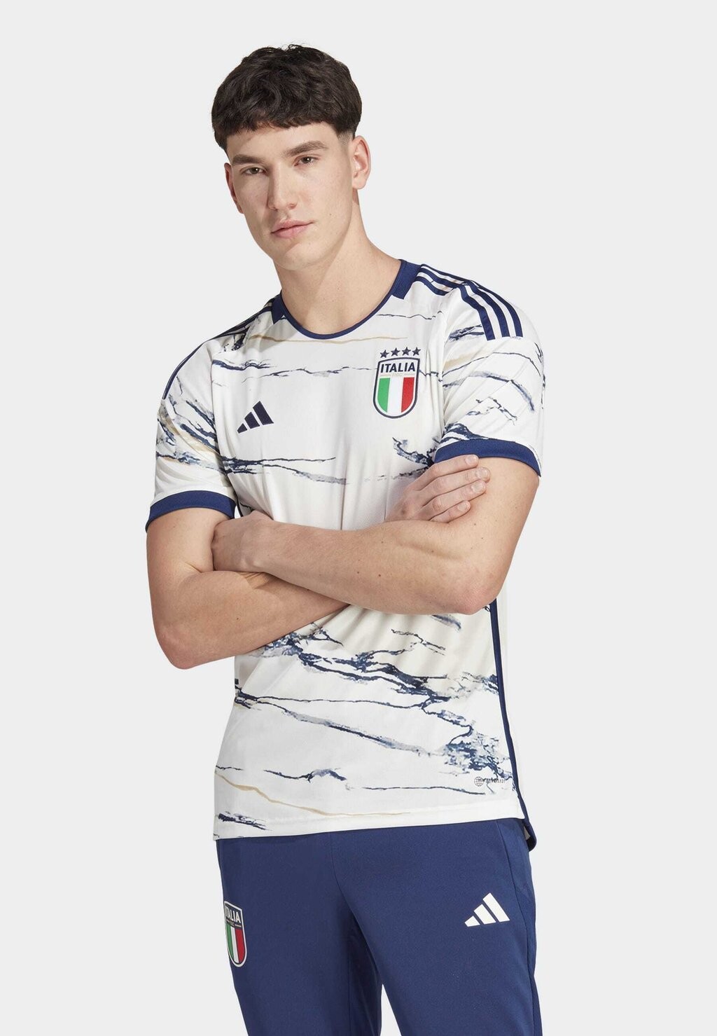 

Футболка Adidas