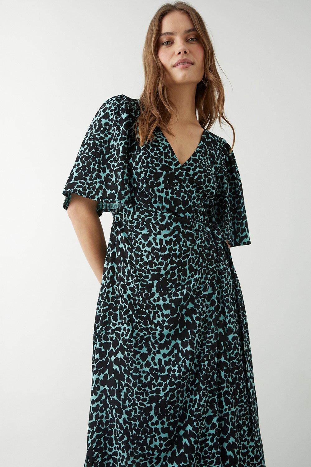 

Зеленое платье миди с запахом Animal Animal Dorothy Perkins, зеленый