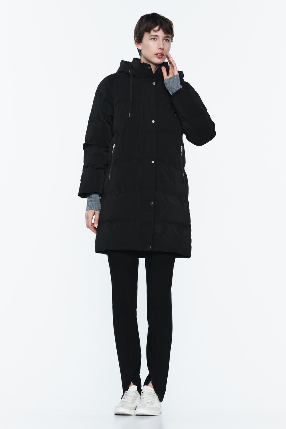 

Анорак с капюшоном и ветровой защитой ZARA, черный