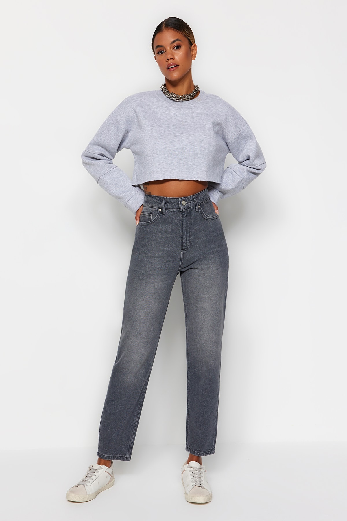 Джинсы Trendyol с высокой талией, серый короткие джинсы с высокой талией trendyol серый