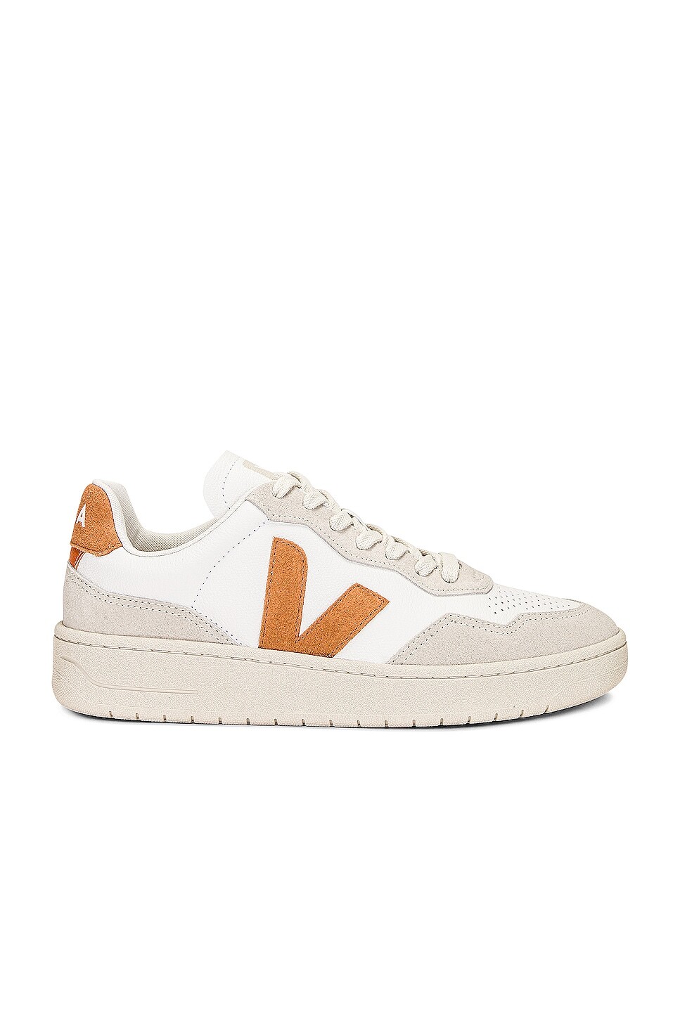 

Кроссовки Veja V-90, цвет Extra White & Umber