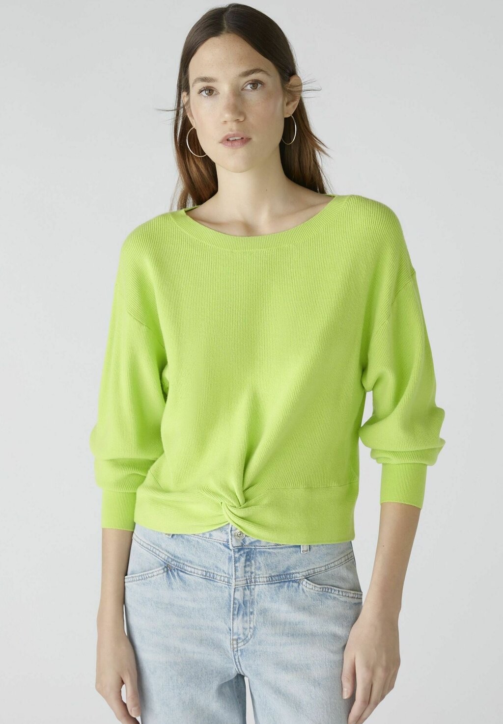 

Вязаный свитер KNOTENDETAIL Oui, цвет tender shoots