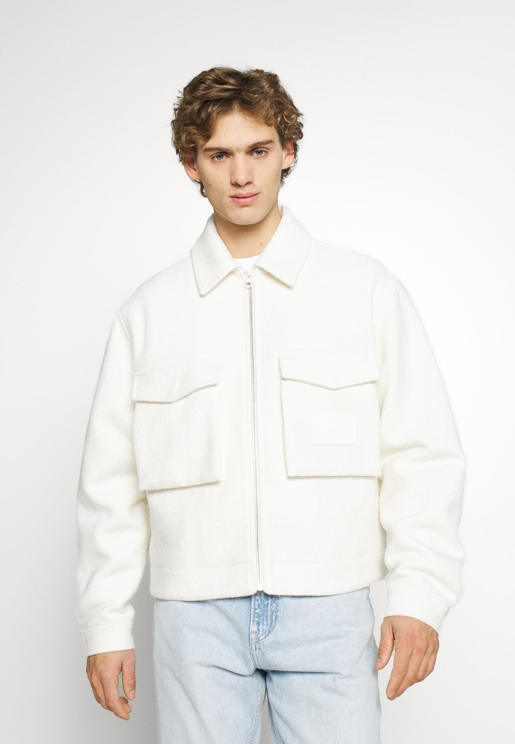 

Легкая куртка Calvin Klein Jeans