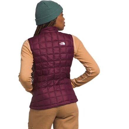 

Эко-жилет ThermoBall женский The North Face, цвет Boysenberry