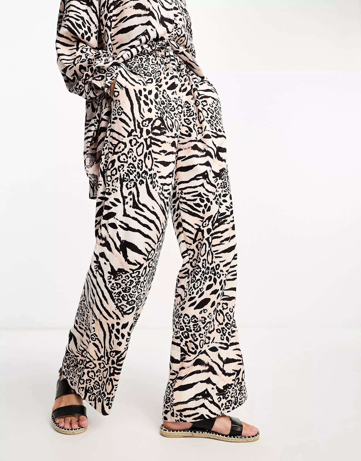 

ASOS льняные брюки без застежки с животным принтом