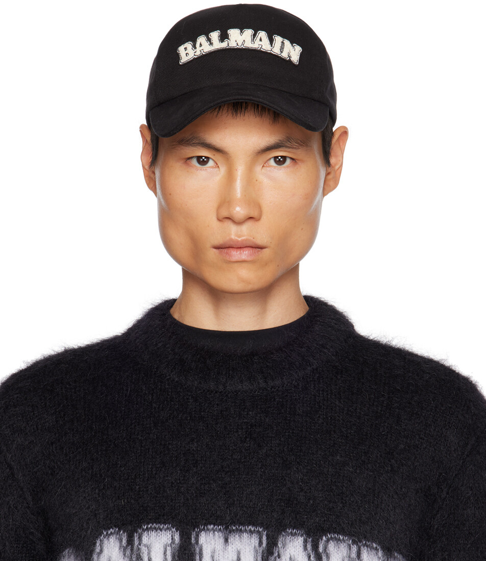 

Черная кепка с вышивкой Balmain