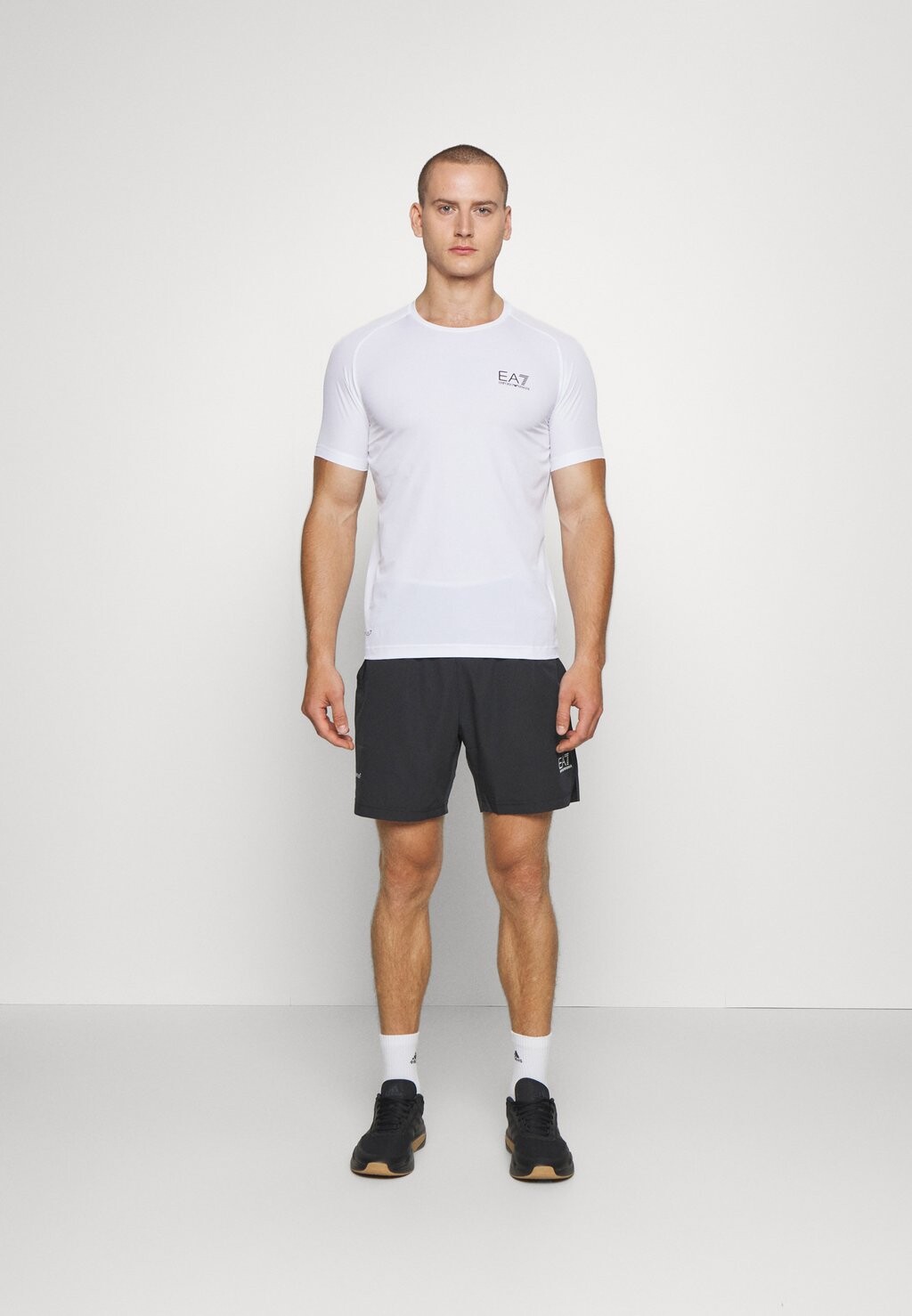 

Спортивные шорты Armani Emporio, белый