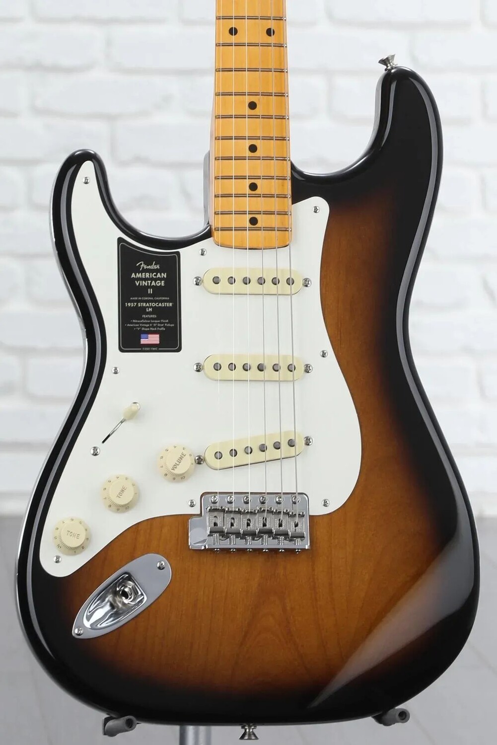 

Электрогитара Fender American Vintage II 1957 Stratocaster для левой руки — 2 цвета Sunburst
