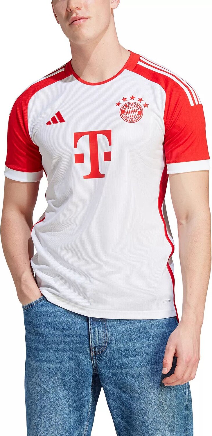 

Домашняя реплика Adidas Bayern Мюнхен 2023