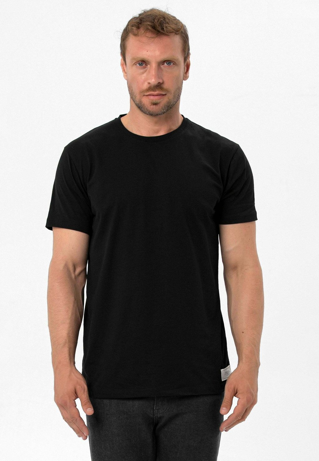 цена Базовая футболка Moxx Paris, черная