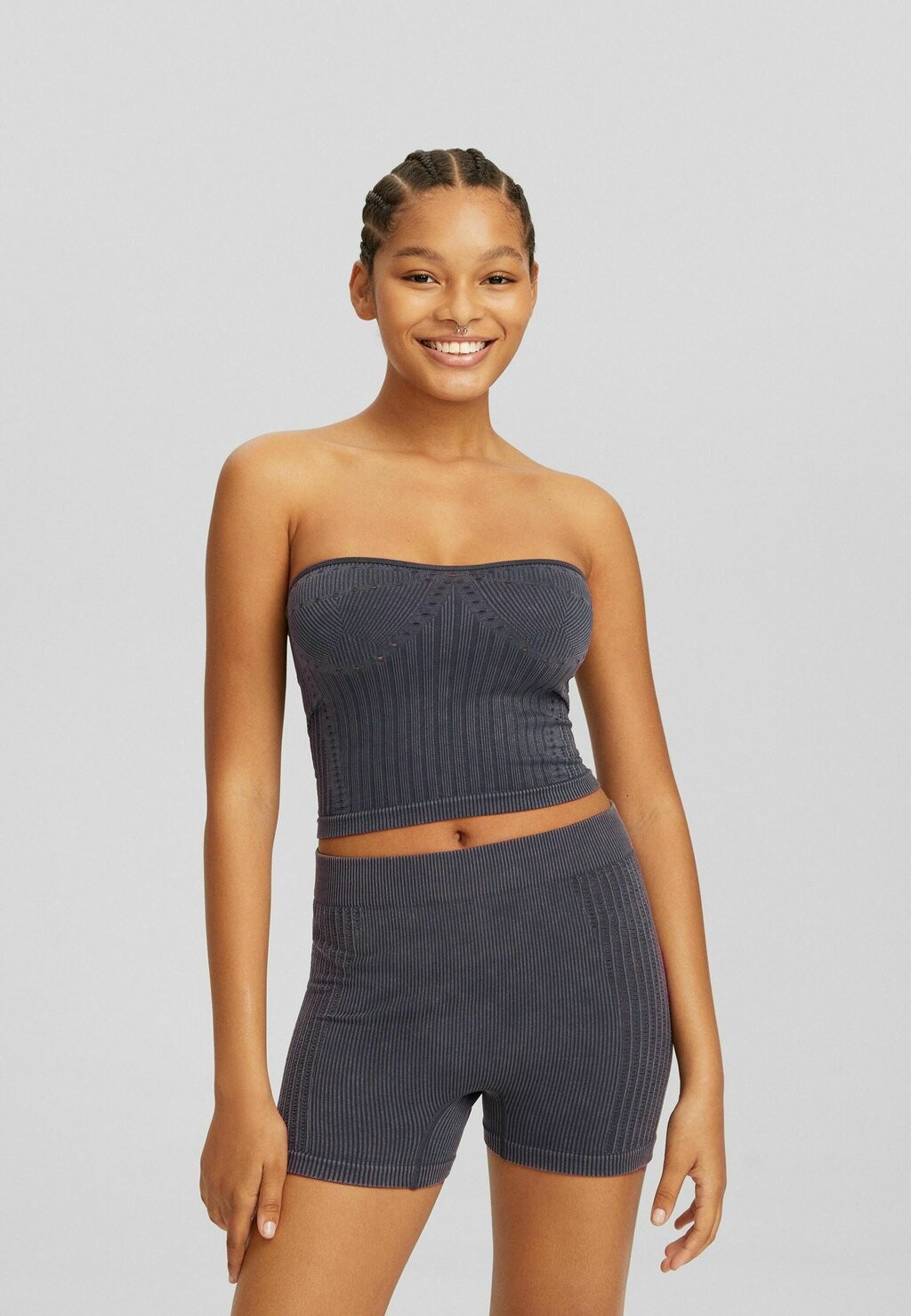 

Шорты Bershka