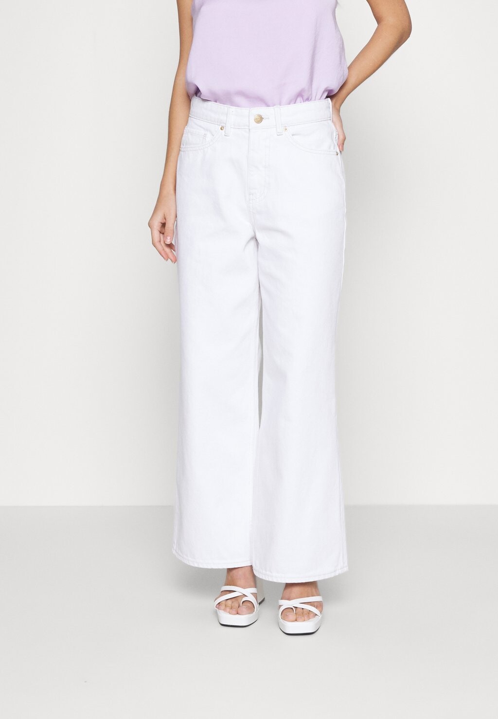 

Джинсы Bootcut Vero Moda