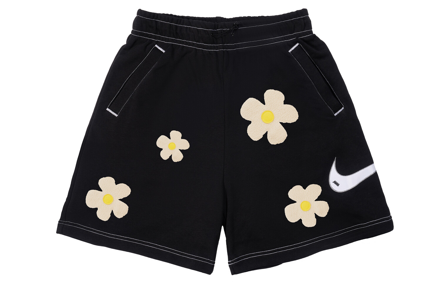 

Шорты женские повседневные Swoosh черного цвета Nike