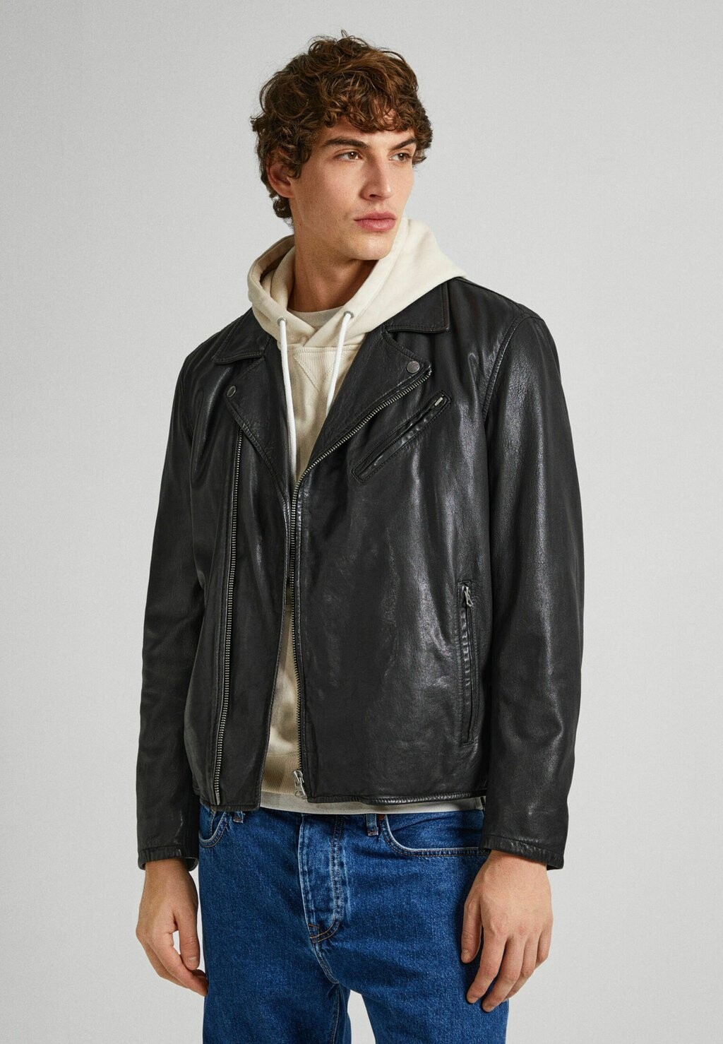 

Кожаная куртка Valen Pepe Jeans, черный