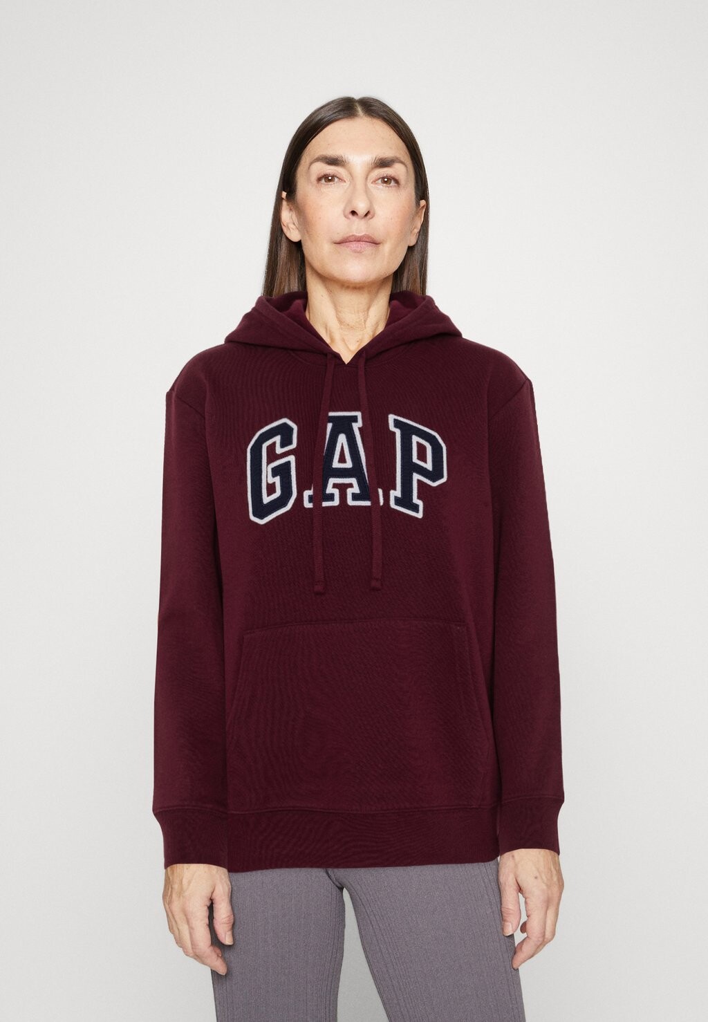 

Толстовка GAP Heritage, рубиновое вино, Красный;коричневый