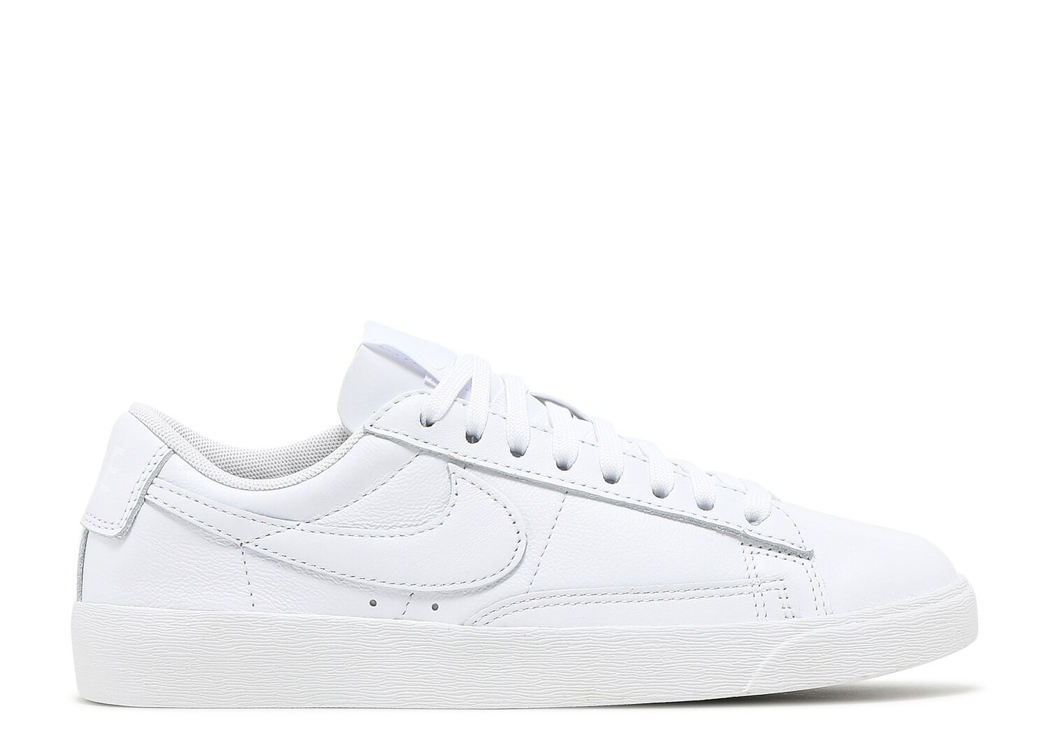 

Кроссовки Nike Wmns Blazer Low Le 'Triple White', белый