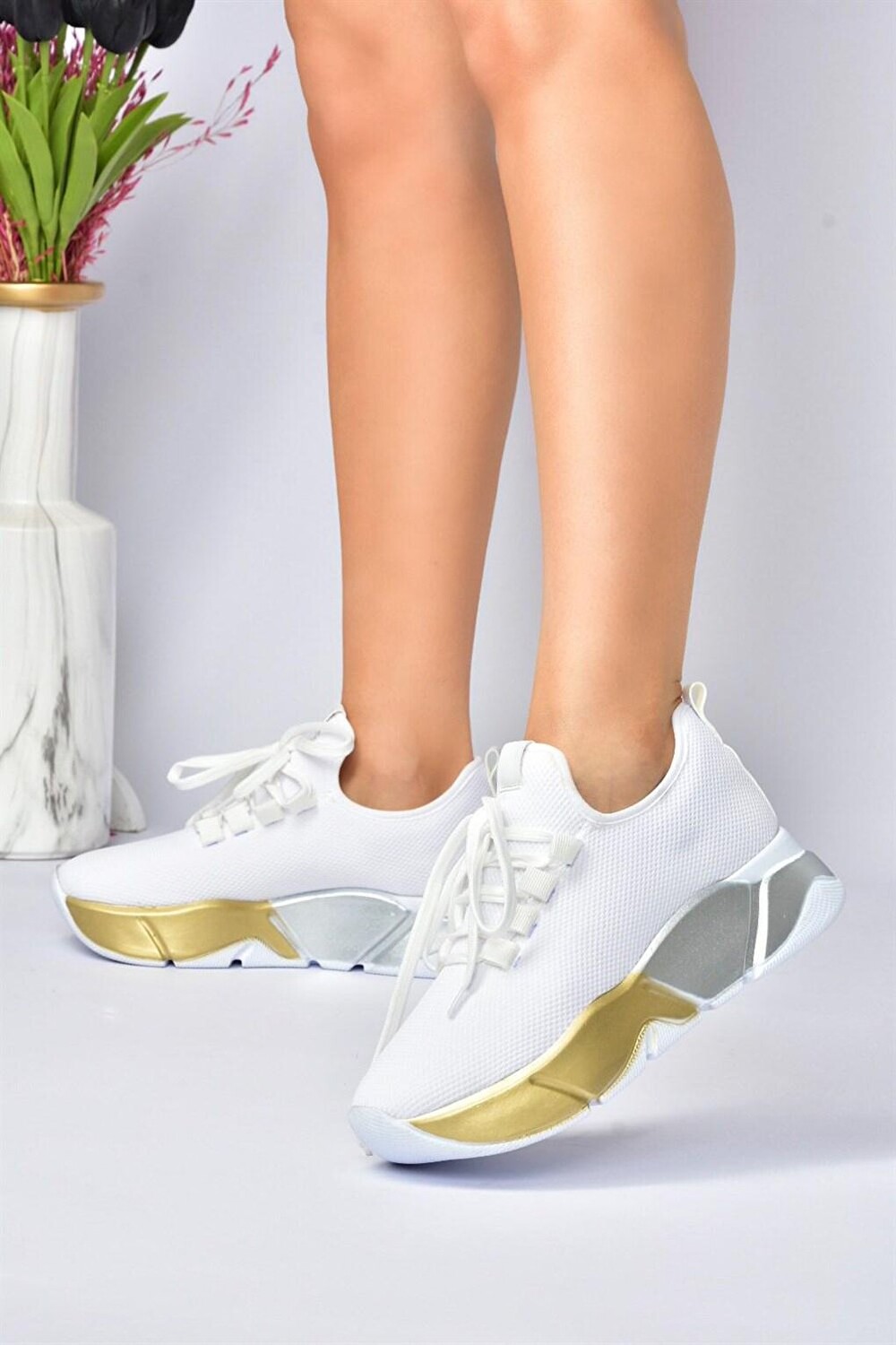

M848440004 Белые/Золотые женские кроссовки Fox Shoes, Белый