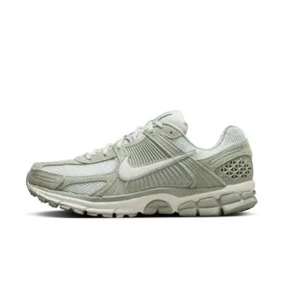 

Кроссовки Nike Zoom Vomero 5, цвет Jade Horizon/Light Silver/White/Phantom