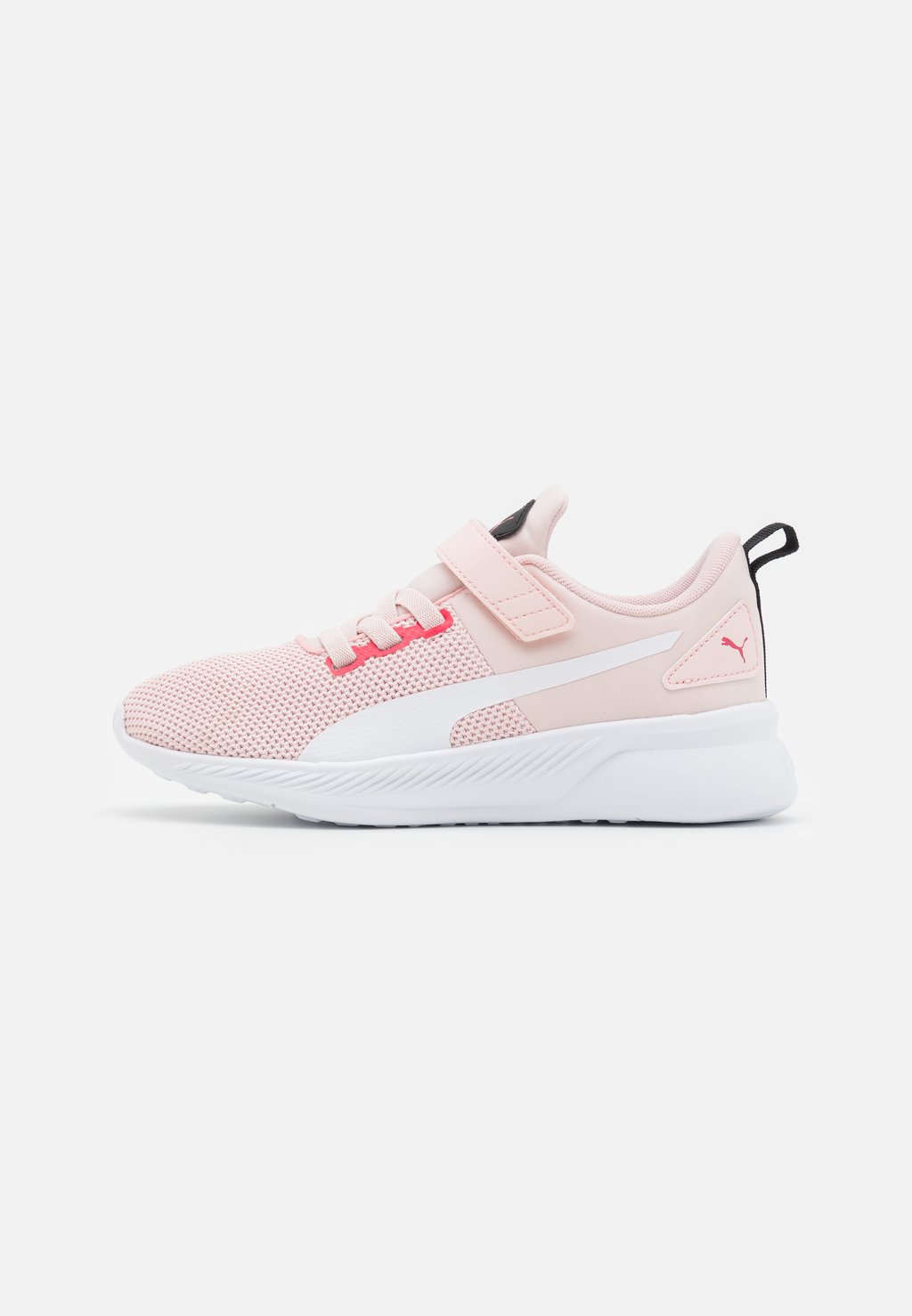 цена Нейтральные кроссовки Flyer Runner Puma, цвет white/lotus/paradise pink