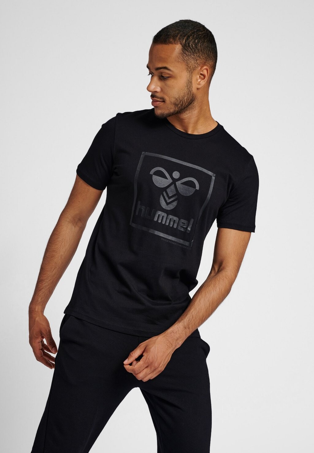 

Футболка с принтом Hummel, черный деним