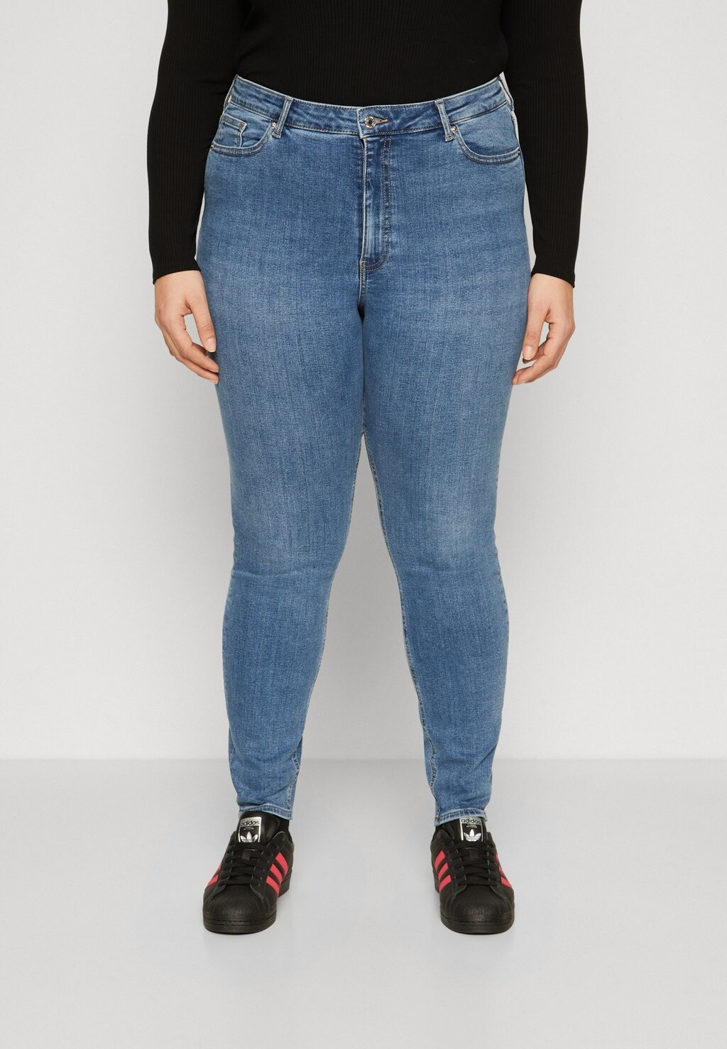 

Джинсы Skinny Fit VMSANDRA Vero Moda Curve, цвет blue denim