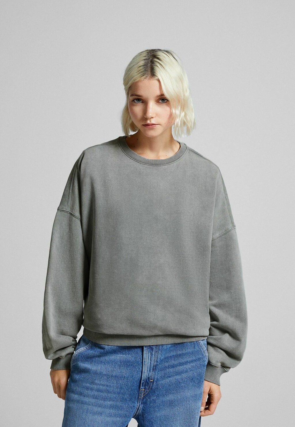 

Толстовка с капюшоном Bershka, серый
