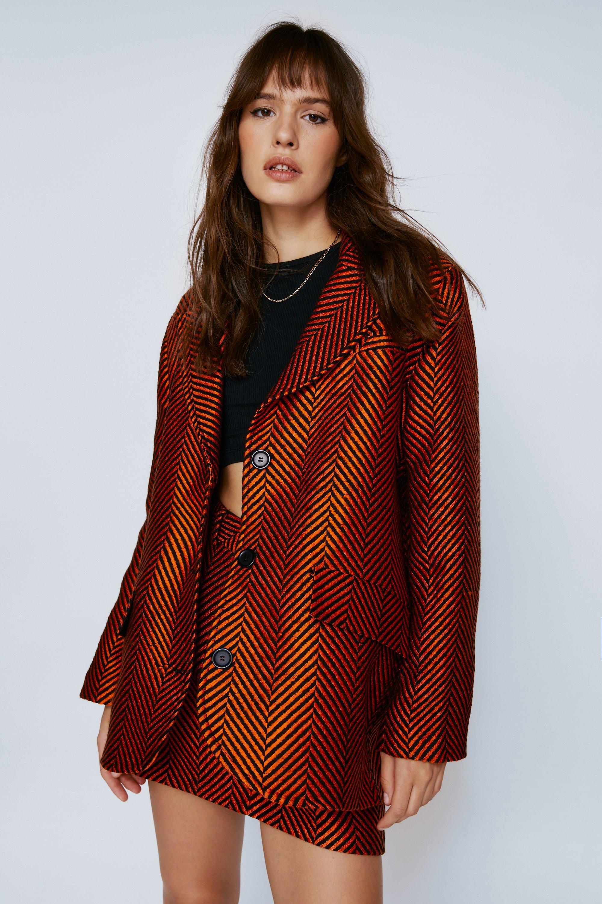 Приталенный пиджак с узором «елочка» Nasty Gal, оранжевый цена и фото