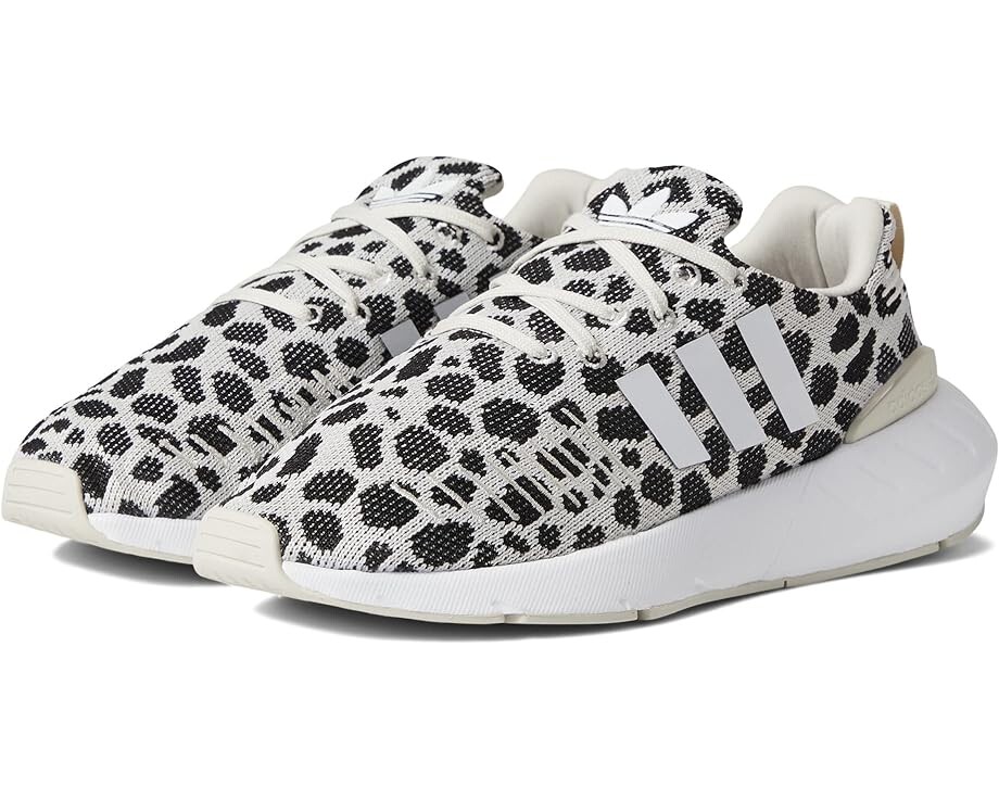 

Кроссовки Adidas Swift Run 22, цвет Alumina/White/Black