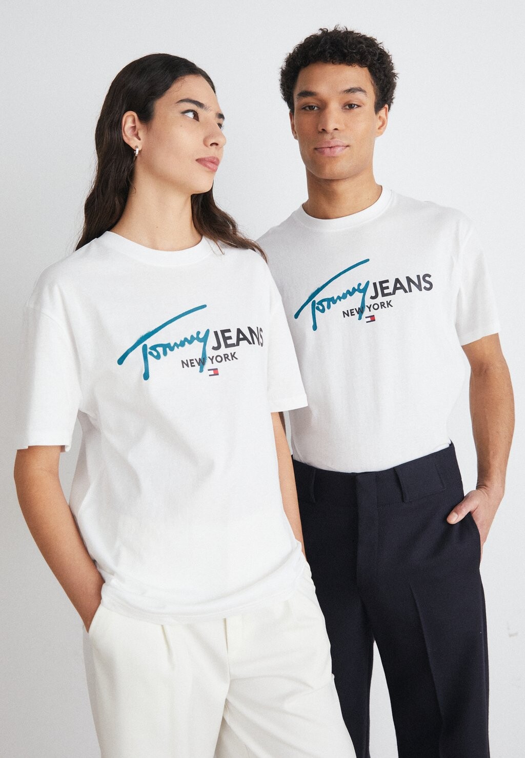 

Футболка с принтом SPRAY POP COLOR TEE UNISEX Tommy Jeans, цвет white