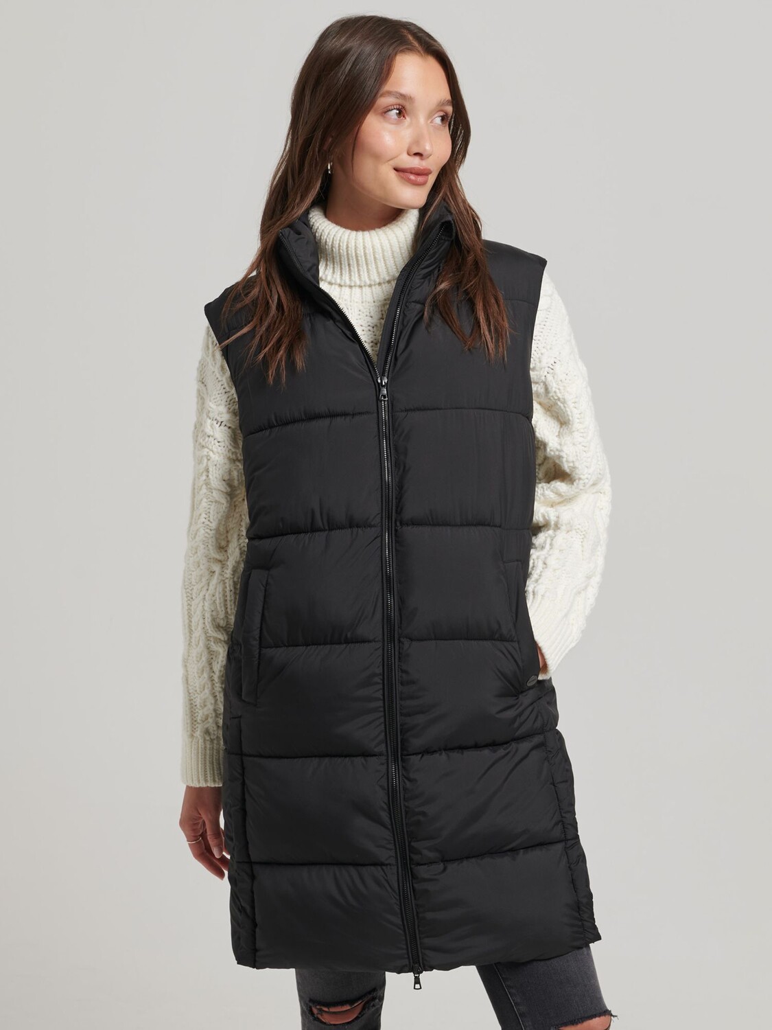 

Длинный стеганый жилет Superdry, черный