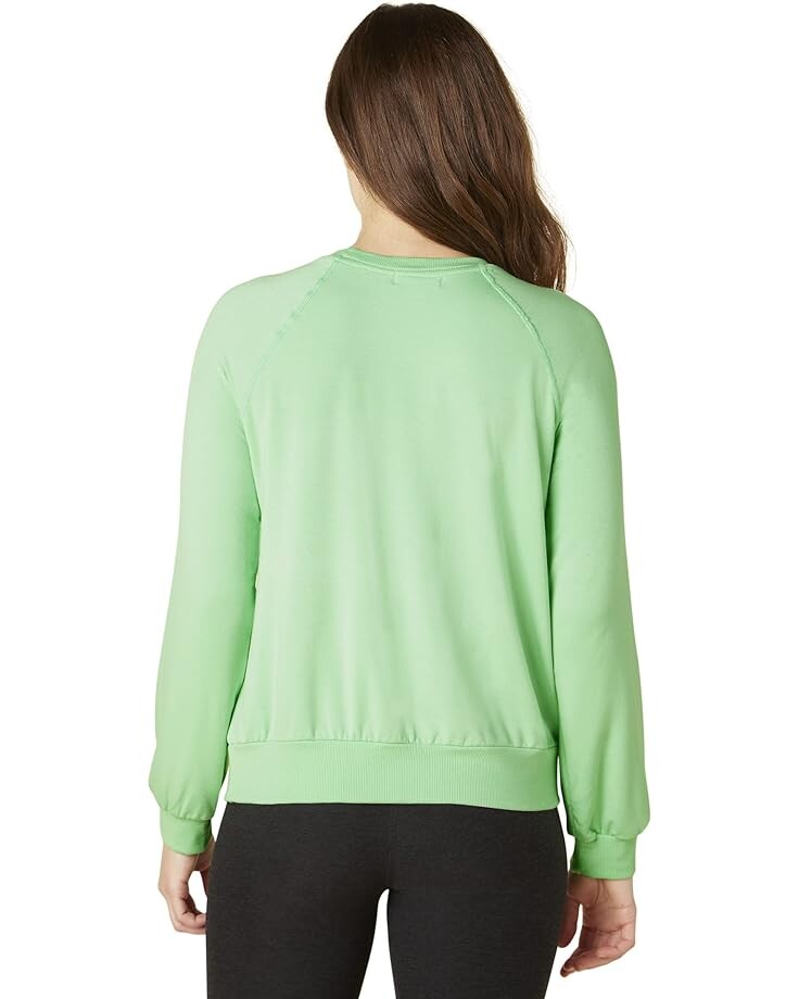 

Пуловер Beyond Yoga Good Company Crew Pullover, цвет Pistachio Ice