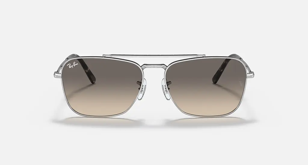 

Солнцезащитные очки Ray-Ban NEW CARAVAN, серый градиент