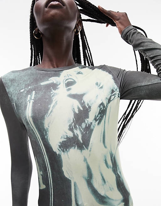

Зеленый топ с длинными рукавами Topshop Graphic License Blondie