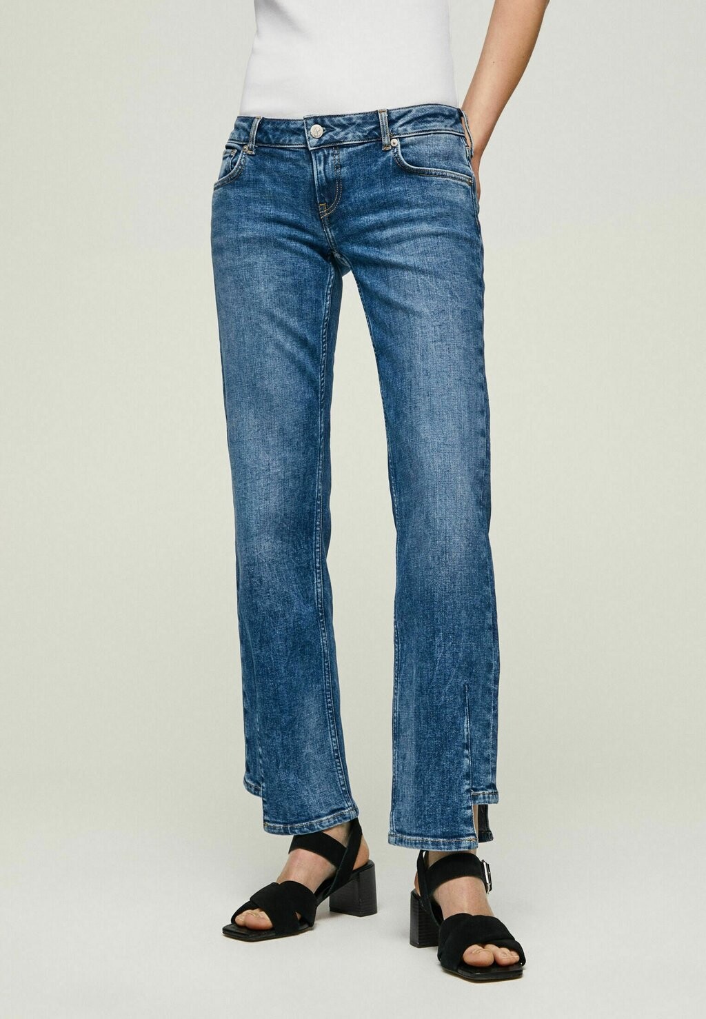 

Джинсы прямого кроя Pepe Jeans