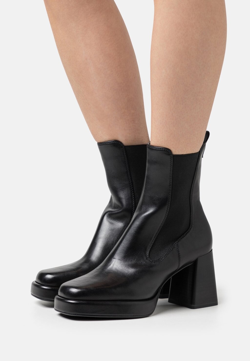 

Ботильоны Tamaris, цвет black matt