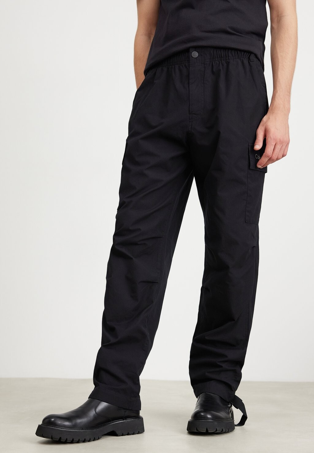 

Брюки карго ESSENTIAL REGULAR PANT Calvin Klein Jeans, цвет black