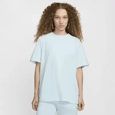 

Футболка Nike Sportswear Essential, цвет Glacier Blue/White