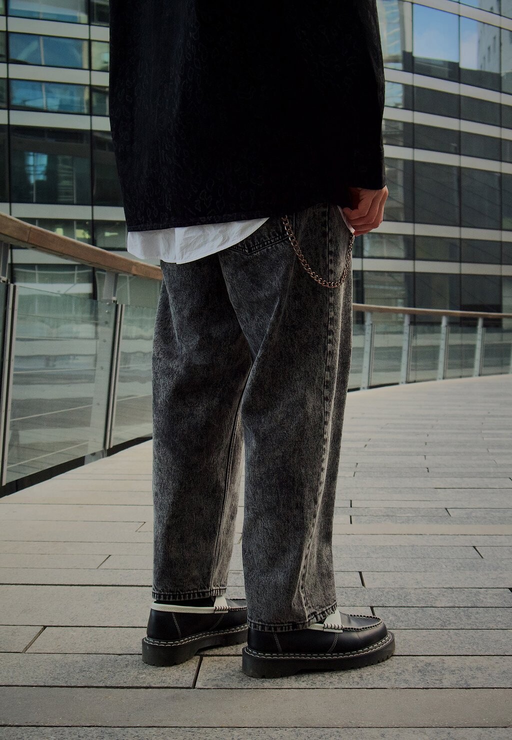 

Джинсы Tapered Volcom