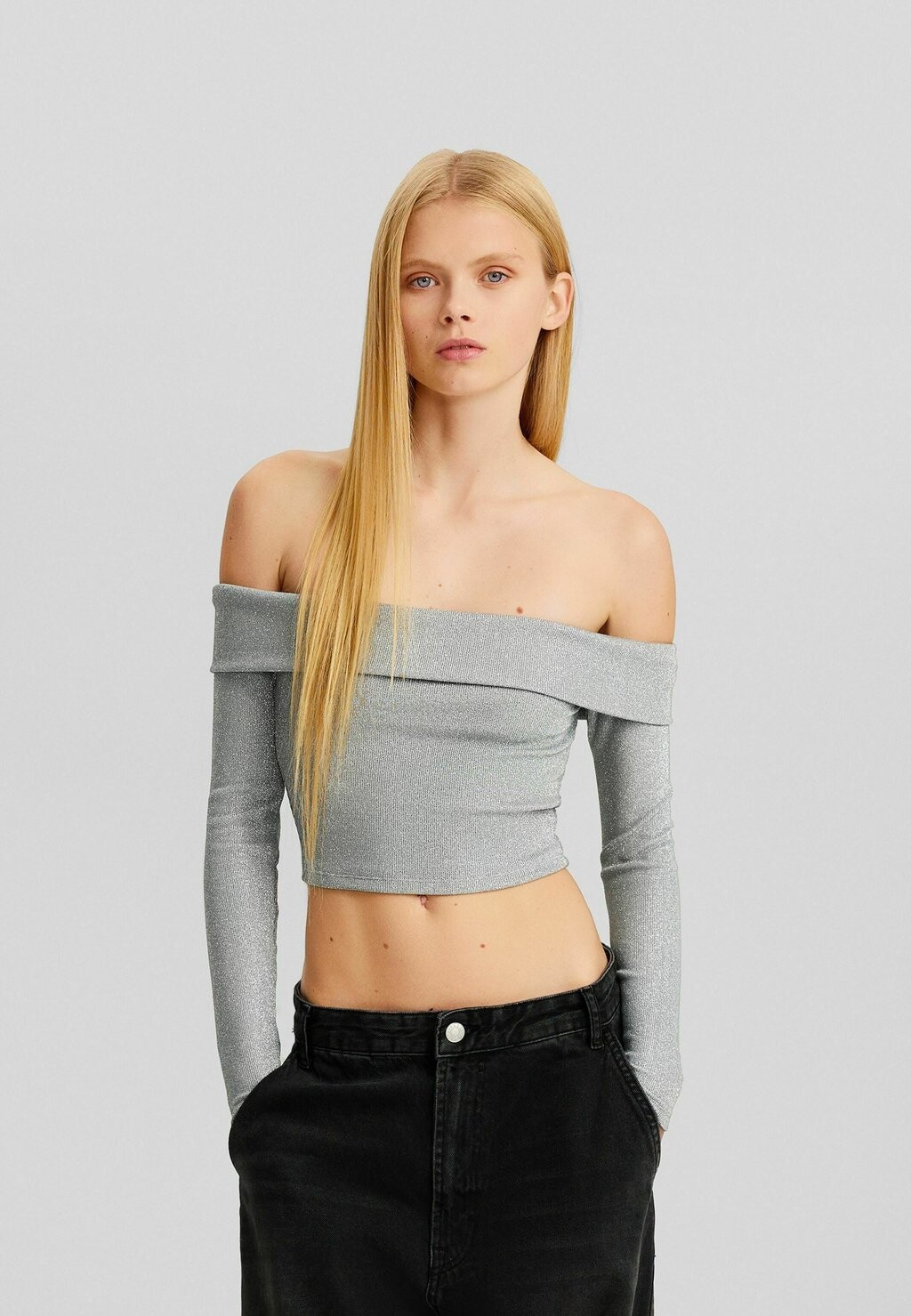 

Блузка с длинными рукавами Bershka, серый металлик