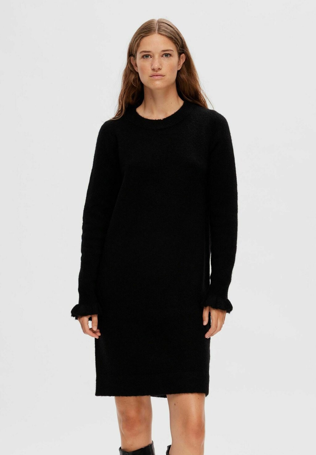 

Платье Selected Femme, цвет black