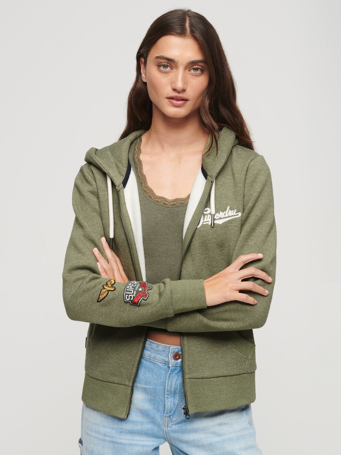 

Толстовка на молнии с украшением на заказ Superdry, оливковое, Зеленый