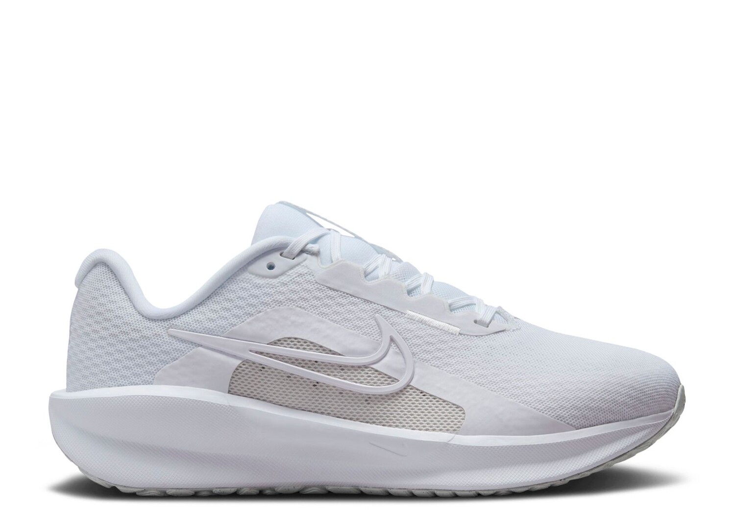 

Кроссовки Nike Wmns Downshifter 13 Extra Wide 'White Platinum Tint', белый