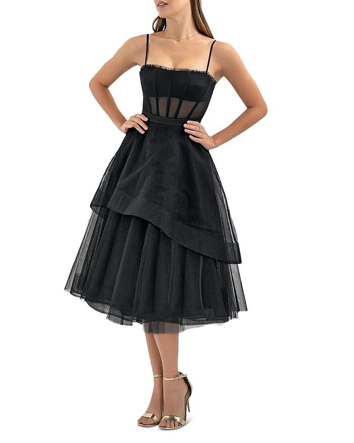 

Ярусное вечернее платье с корсетом BCBGMAXAZRIA